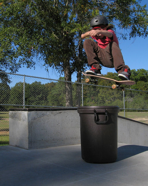10/21 Little Engine ollie 180 over the trash can